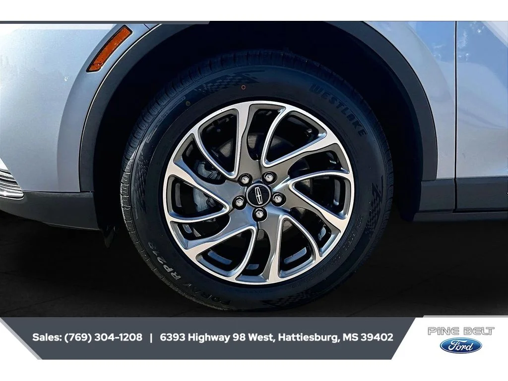 Used 2022 Elite Blue Metallic Clearcoat Lincoln Standard image 8
