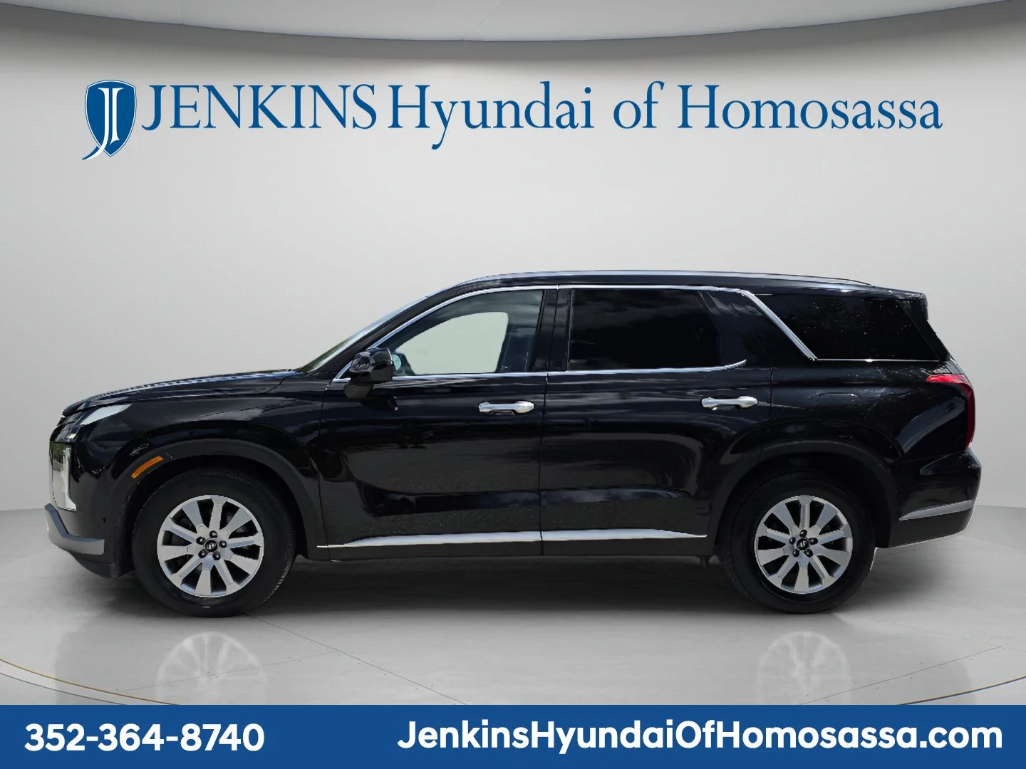 Used 2023 Black Hyundai SEL image 8