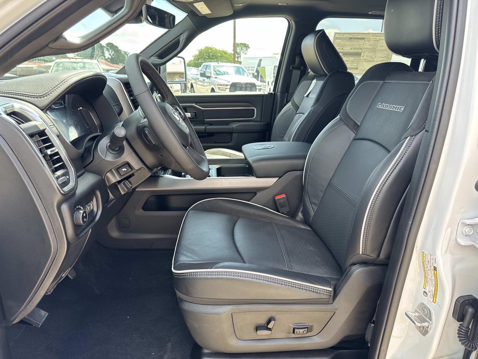 New 2026 Bright White Clear-Coat Exterior Paint RAM Laramie image 8
