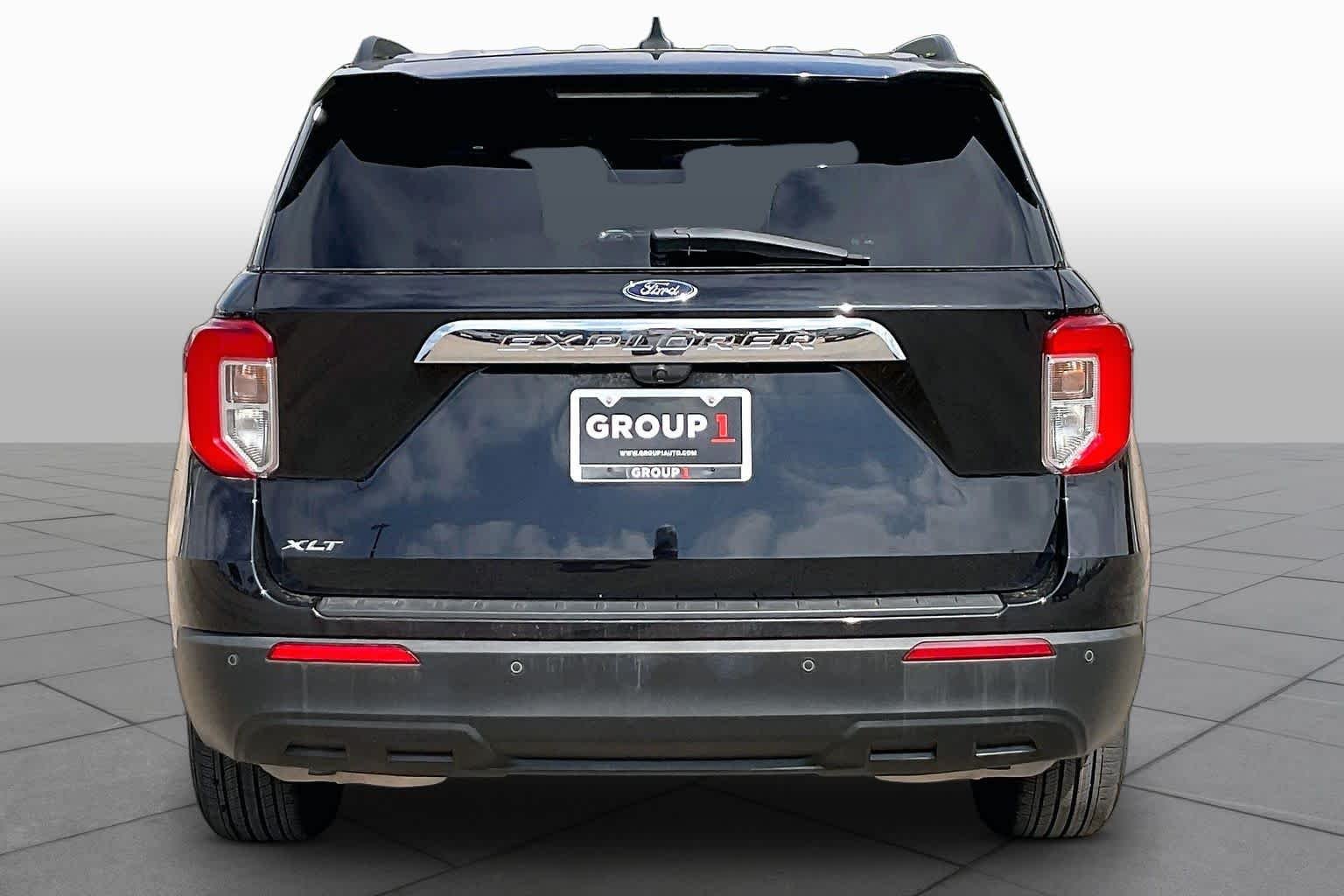 Used 2022 Agate Black Metallic Ford XLT image 5