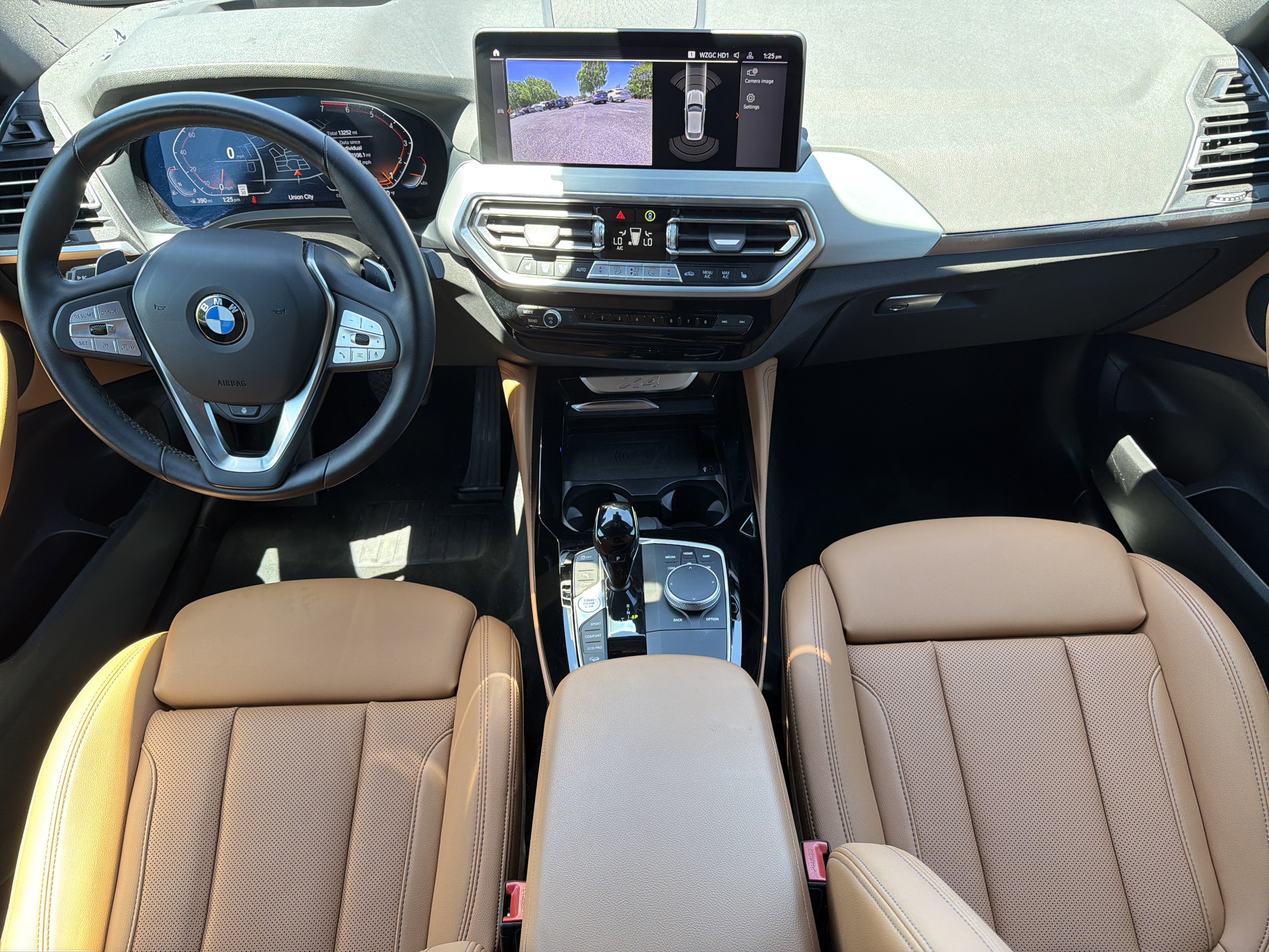 Used 2025 Dark Graphite Metallic BMW xDrive30i image 3