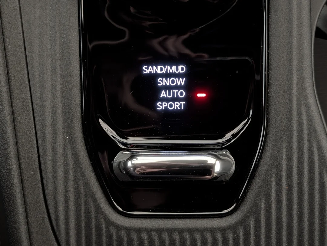 New 2026 Black Jeep Laredo - - 4x4 - 1.6L Turbo Hybrid - Uconnect 5 w/ 12.3 Screen & More! image 21