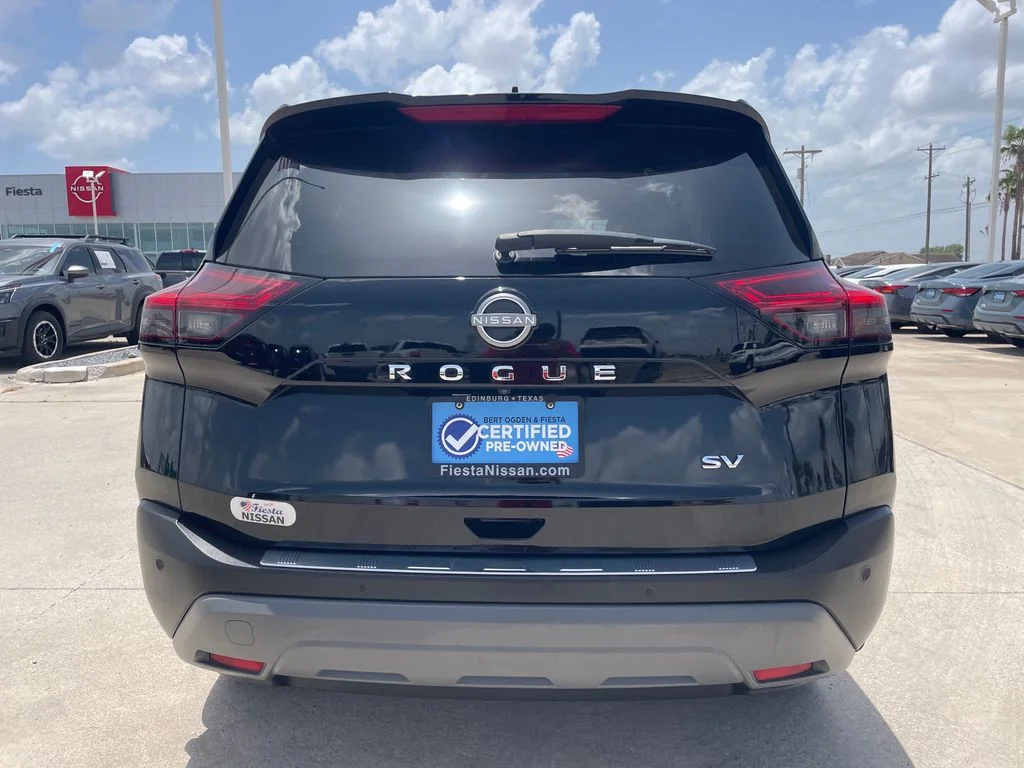 Used 2023 Black Nissan SV image 4