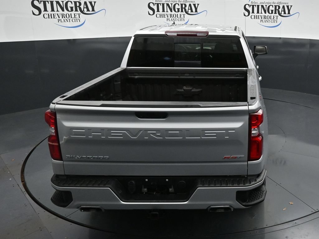 Used 2021 SILVER ICE METALLIC Chevrolet RST image 23