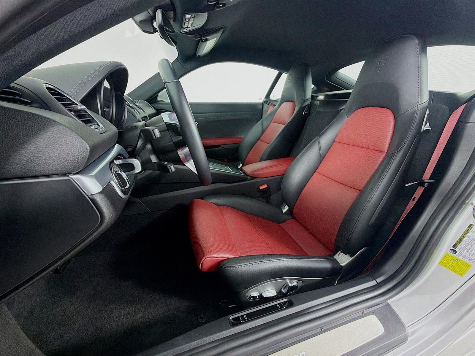 Used 2024 GT Silver Metallic Porsche Style Edition image 5