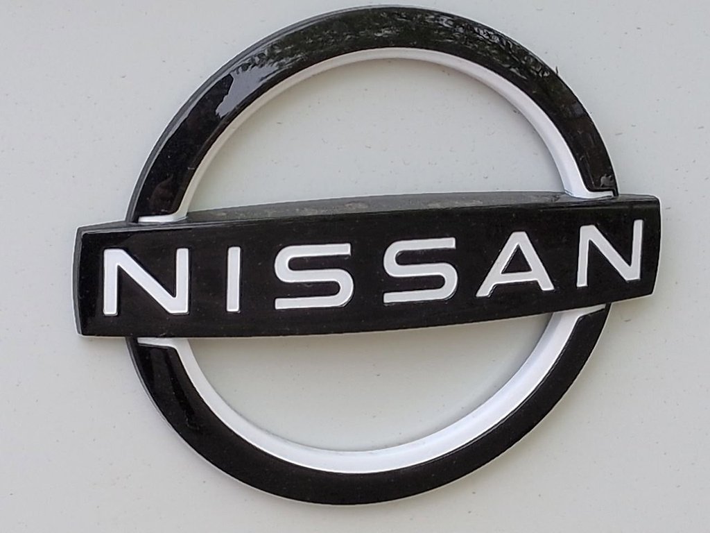 New 2026 Glacier White Nissan Crew Cab SV image 13