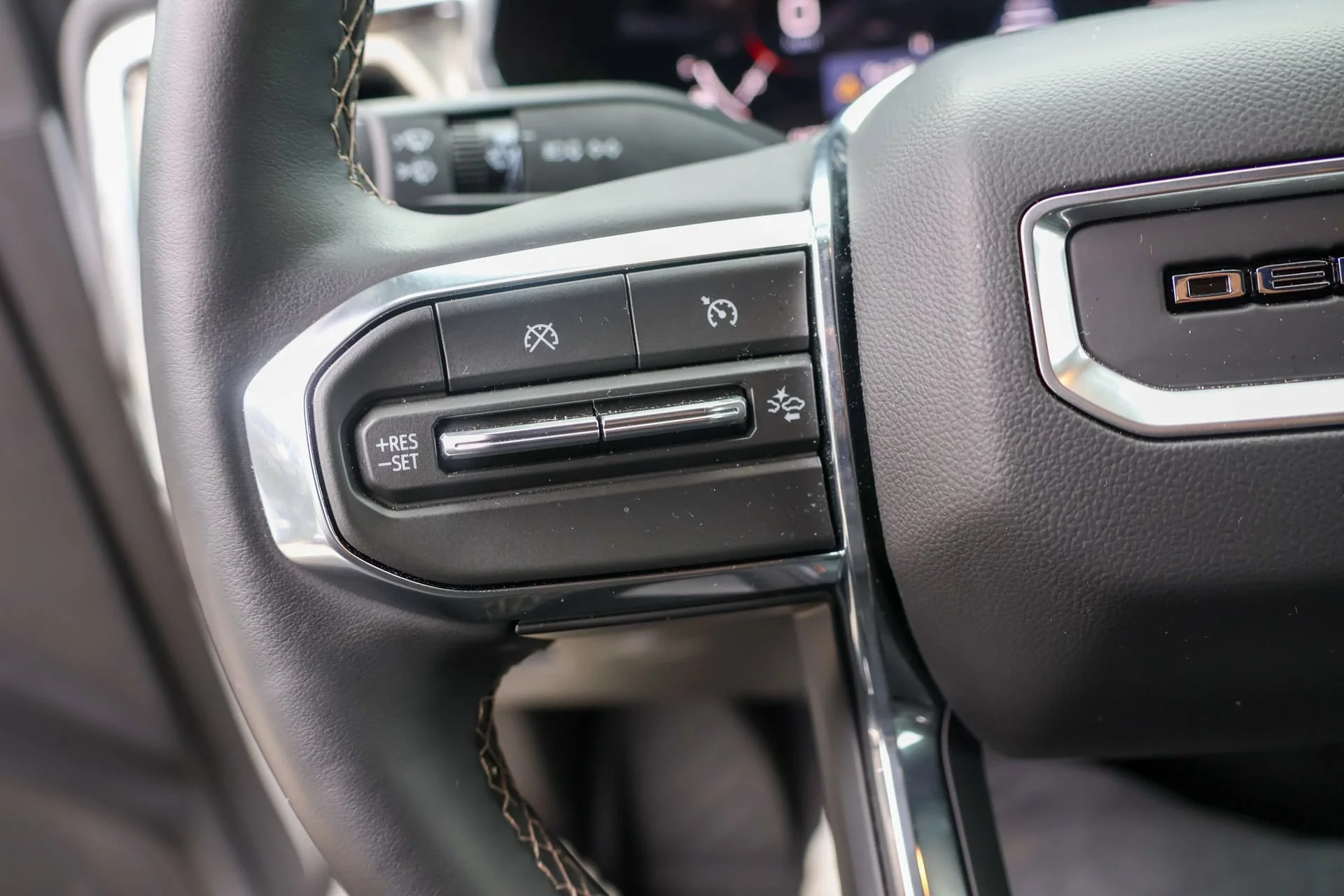 Used 2026 Summit White GMC Denali image 44