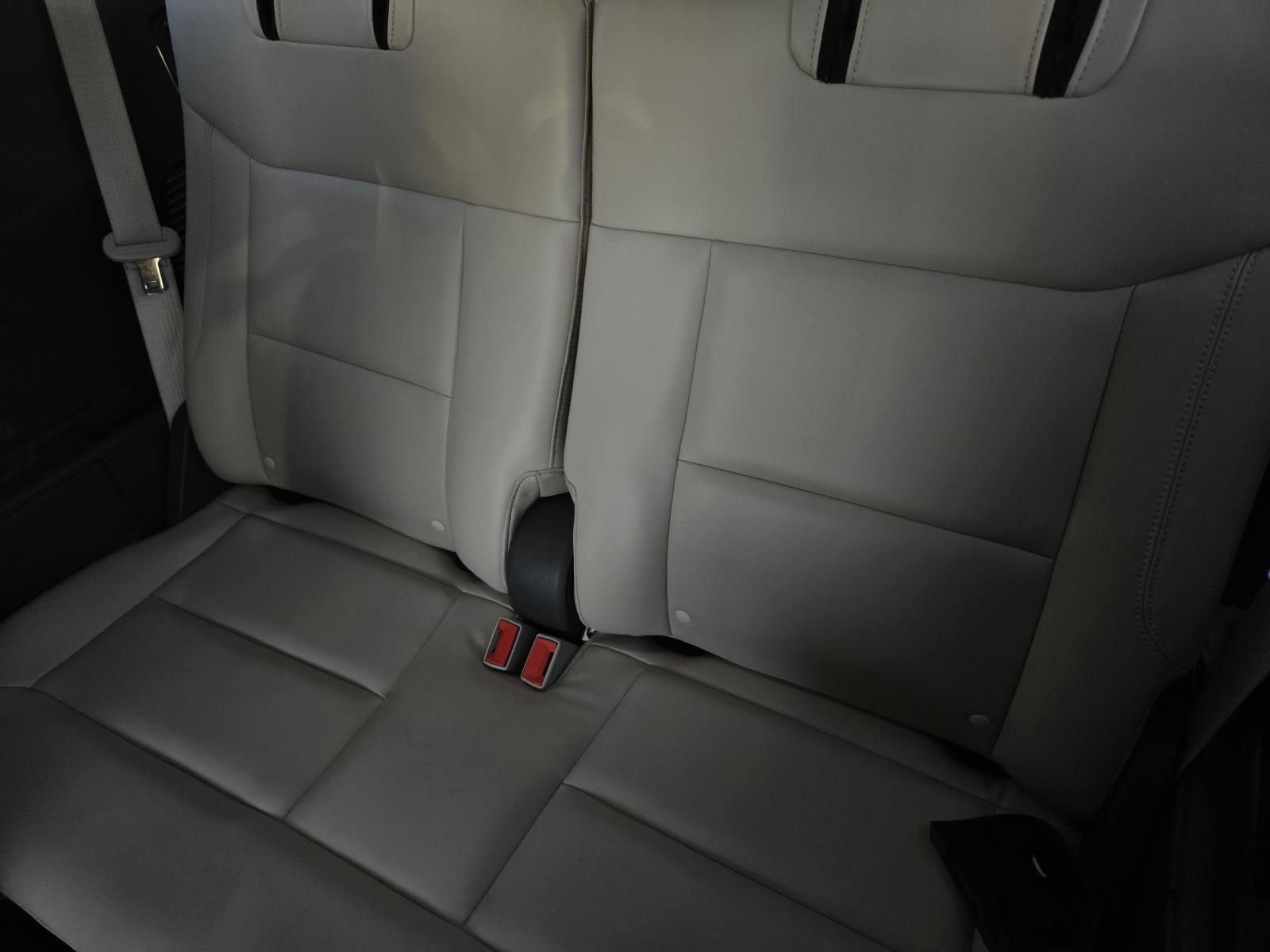 2021 Ford Explorer Platinum - Photo 19