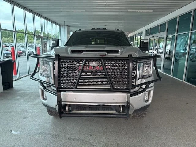 Used 2022 Quicksilver Metallic GMC Denali image 2