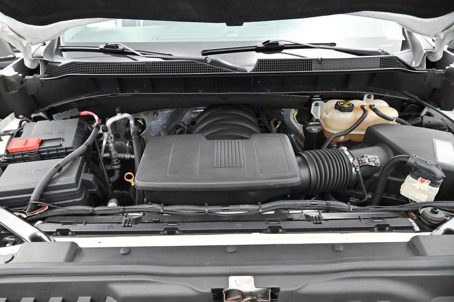 Used 2020 Summit White Chevrolet RST image 37