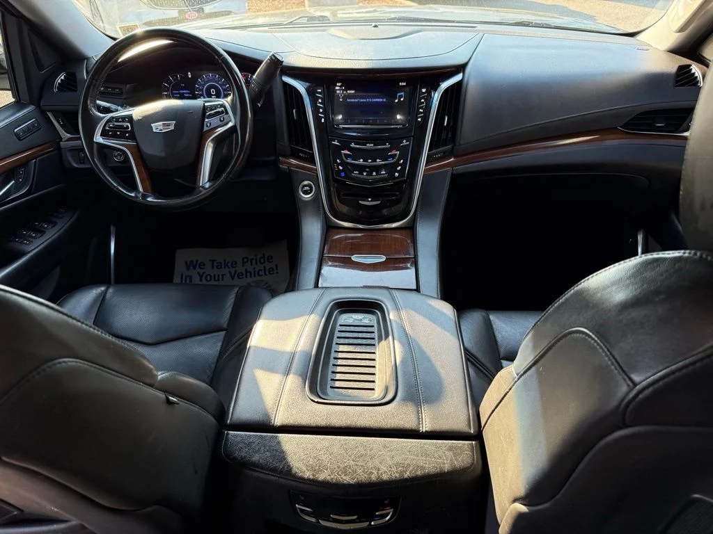 Used 2019 Gray Cadillac Luxury image 22
