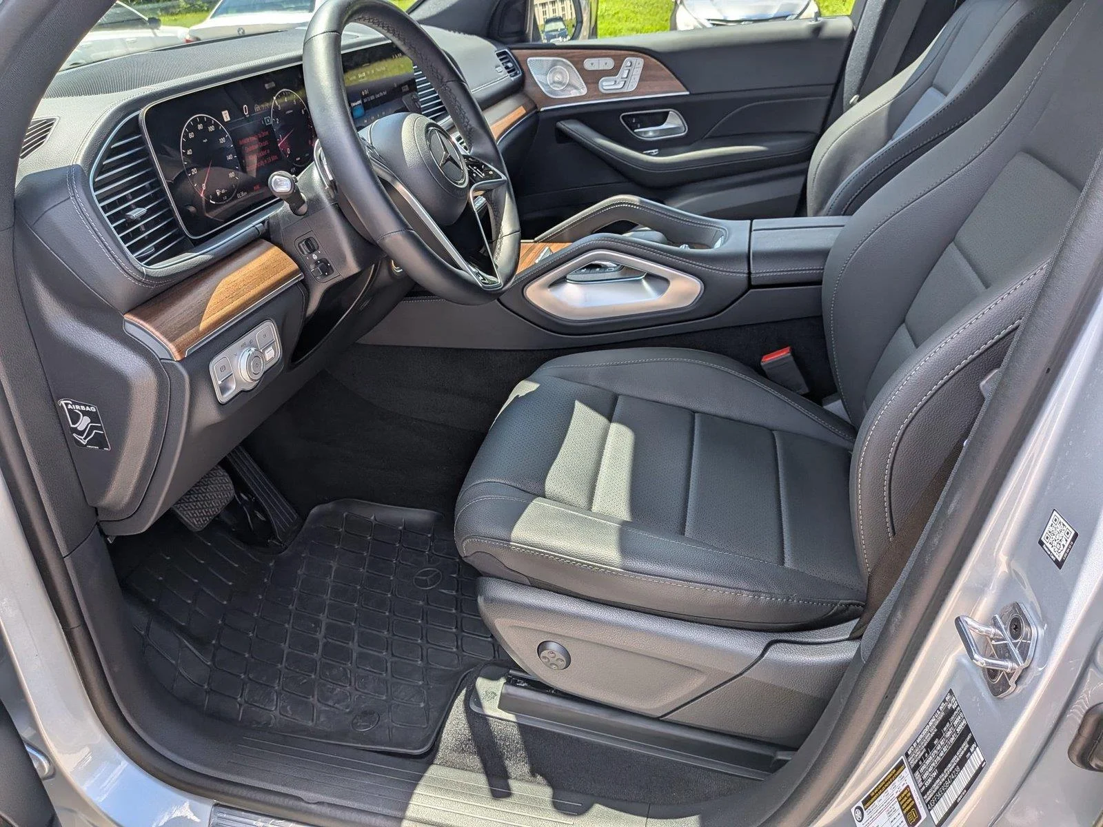 Used 2025 Cirrus Silver Metallic Mercedes-Benz GLS 450 image 18