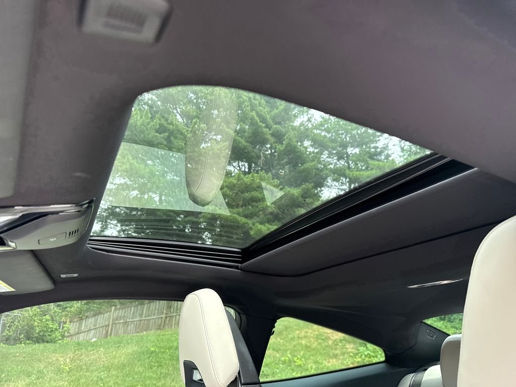 Used 2022 Red BMW Competition image 22