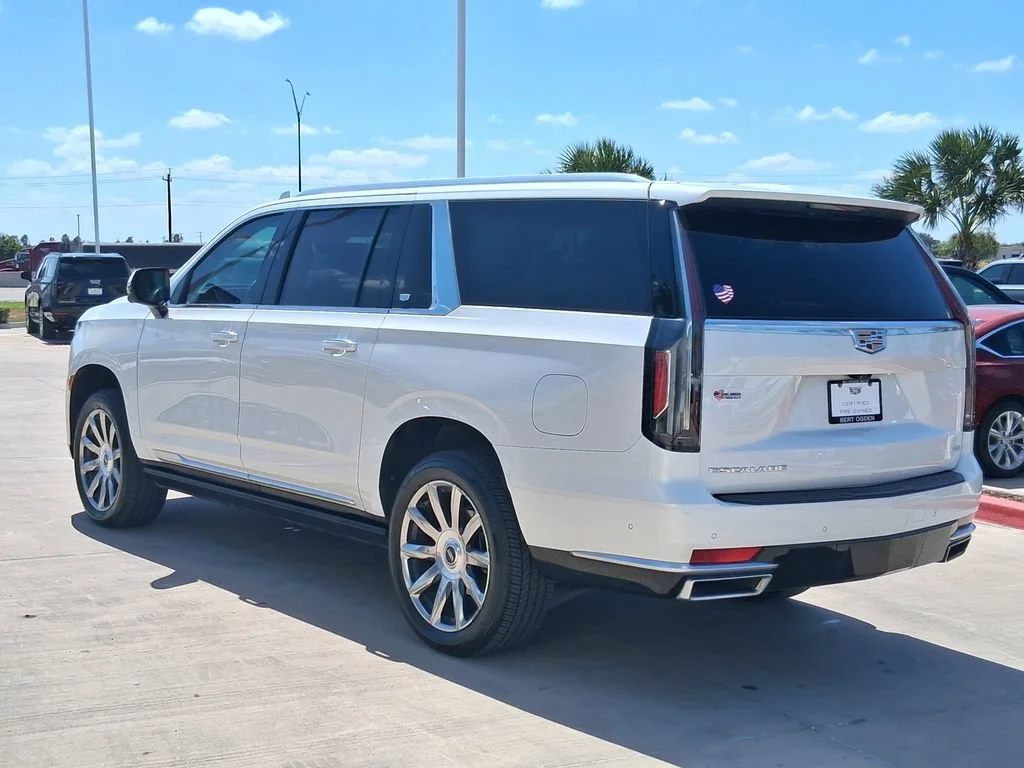 Used 2024 Crystal White Tricoat Cadillac Premium Luxury Platinum image 4