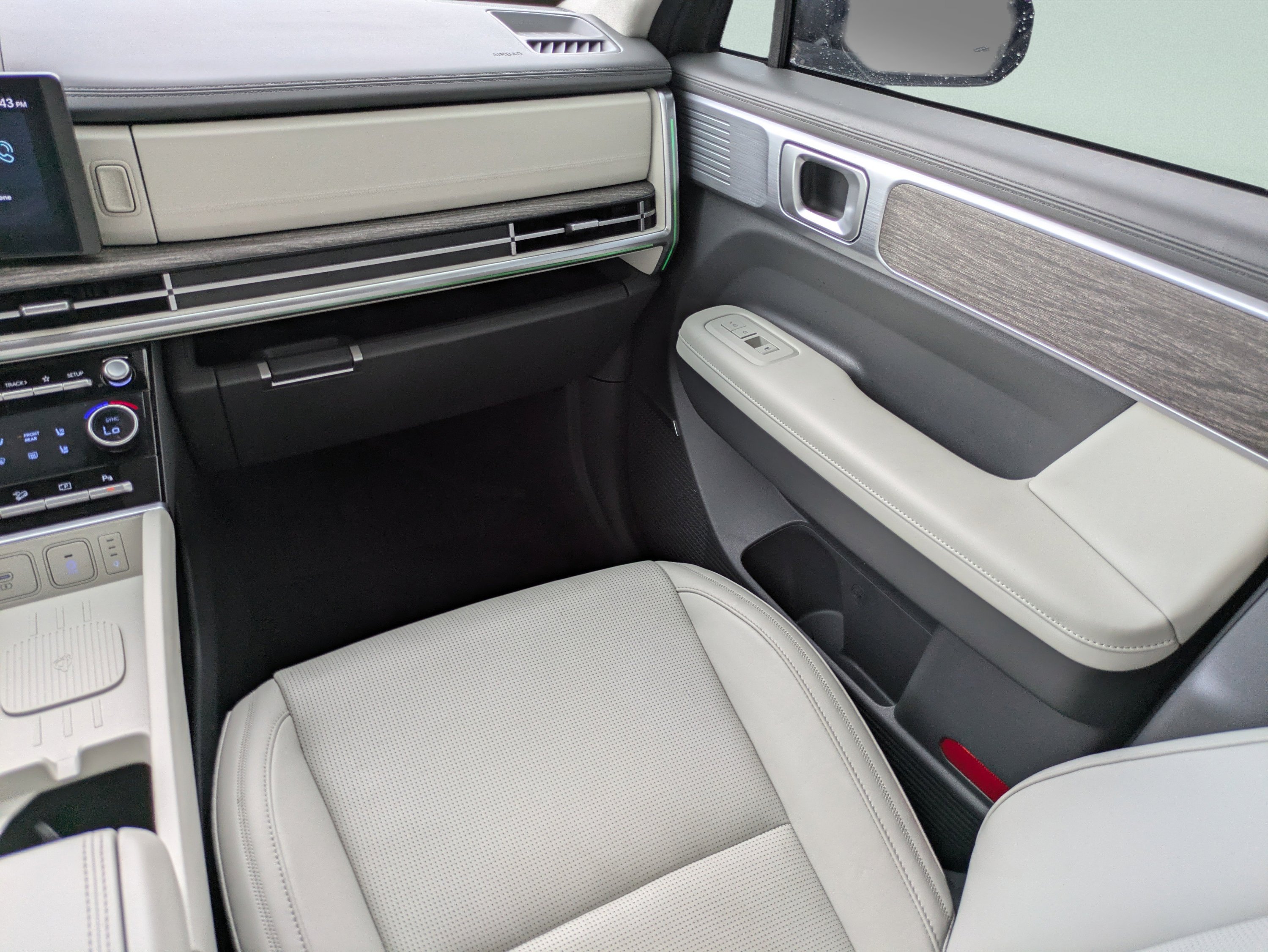 Used 2024 Rockwood Green Hyundai Calligraphy image 14