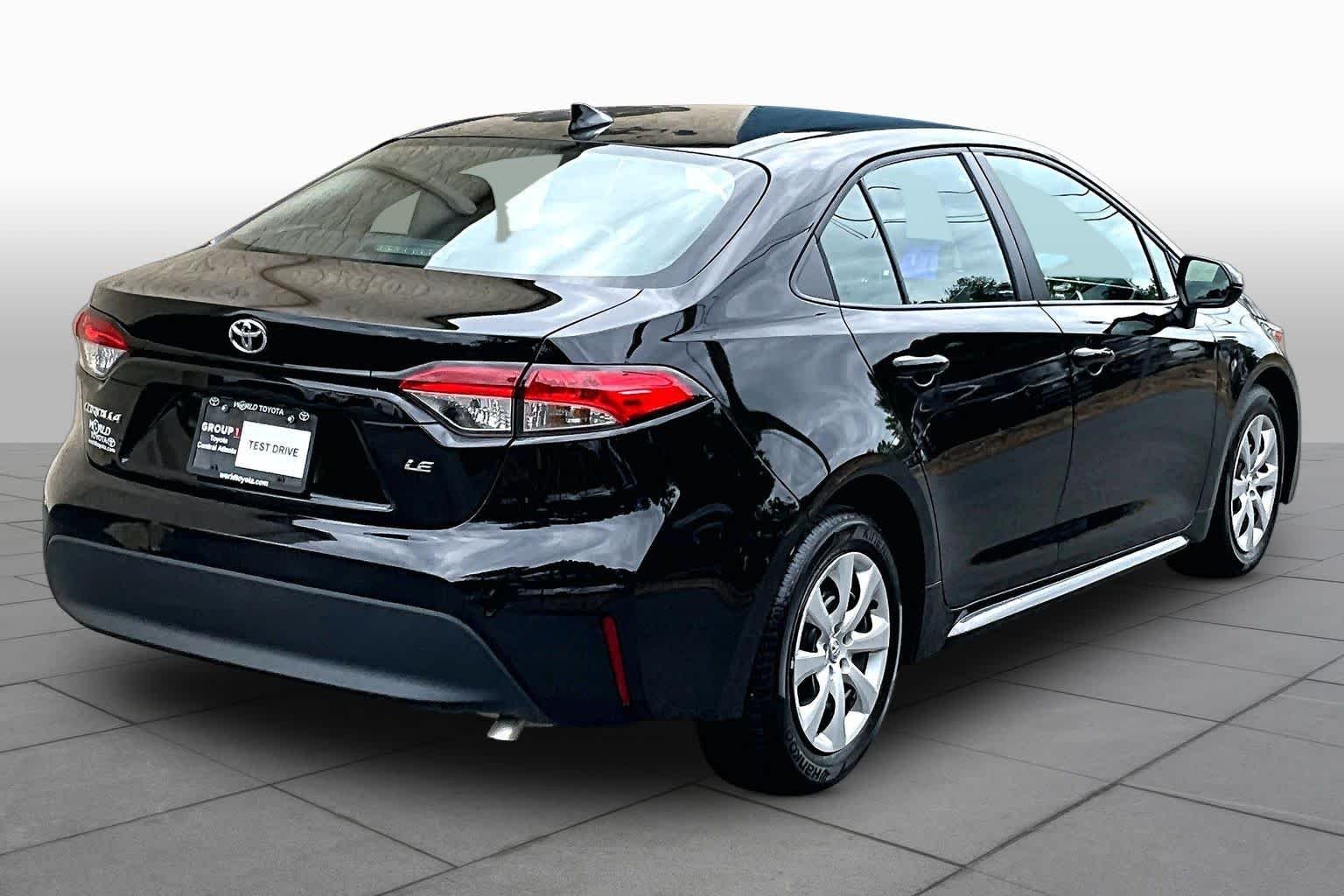 Used 2025 Midnight Black Metallic Toyota LE image 13
