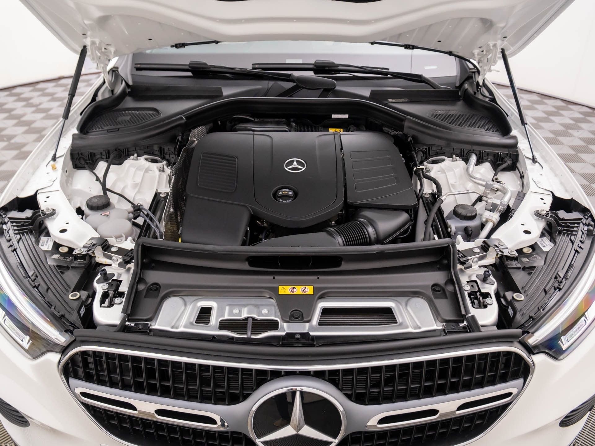 New 2026 Polar White Mercedes-Benz GLC 300 image 27