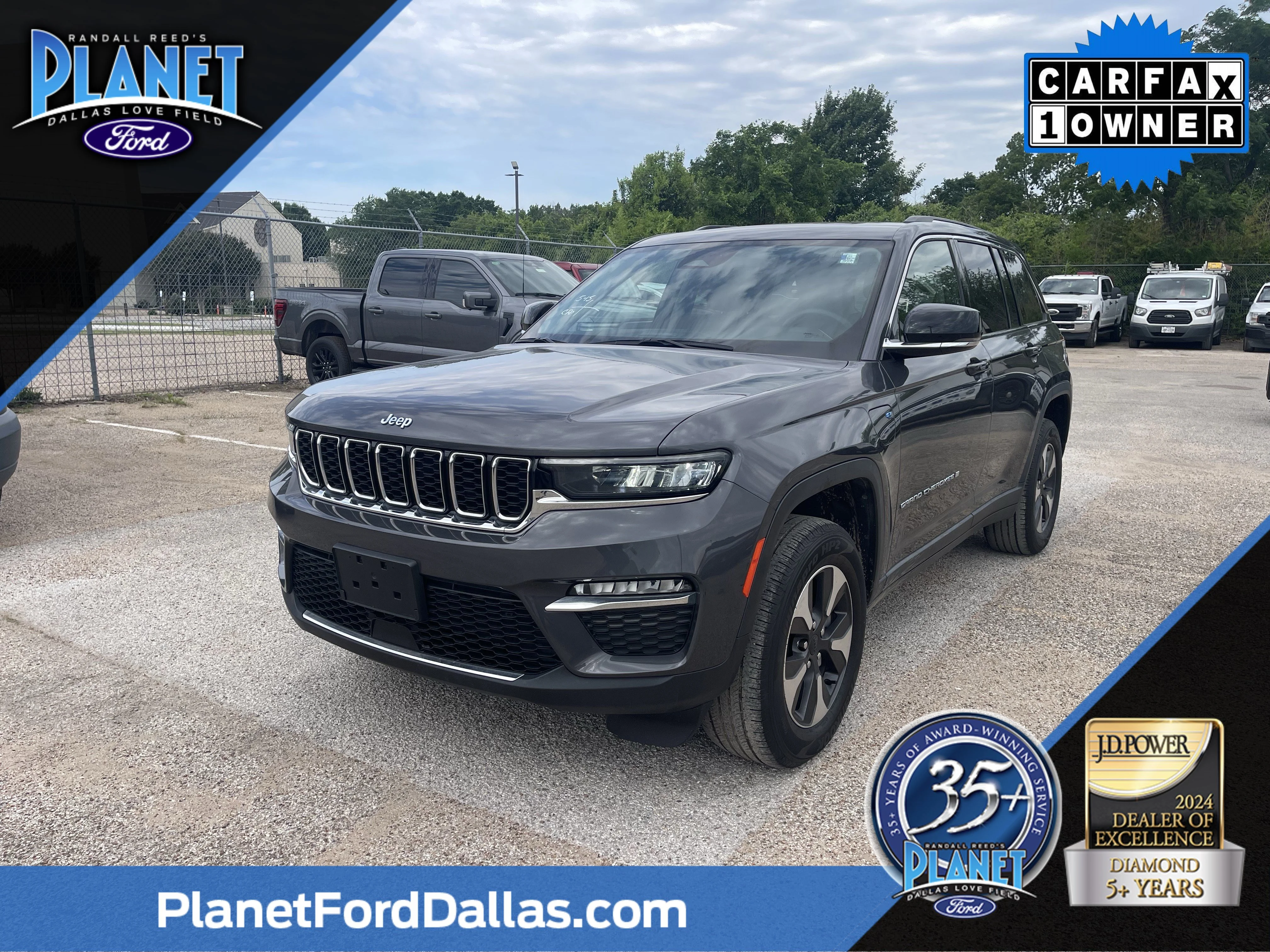 2022 Jeep Grand Cherokee 4xe 4x4's photo