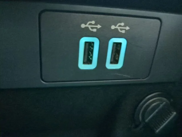 Used 2019 Black Ford Limited image 23
