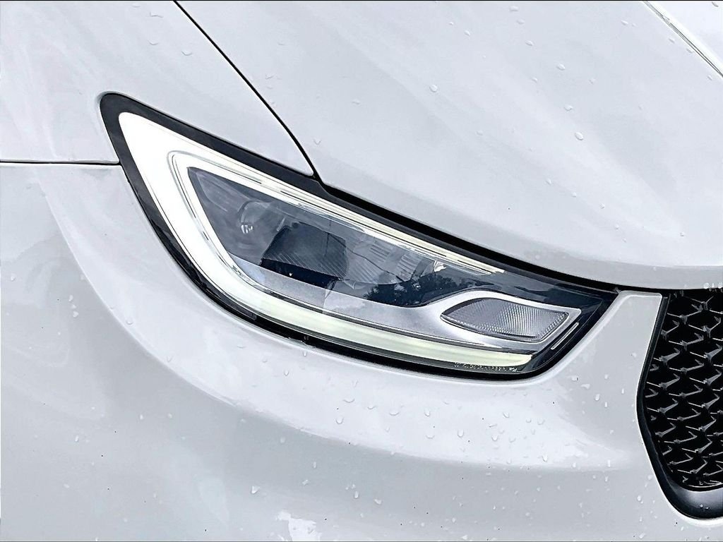 Used 2021 White Chrysler Touring image 30