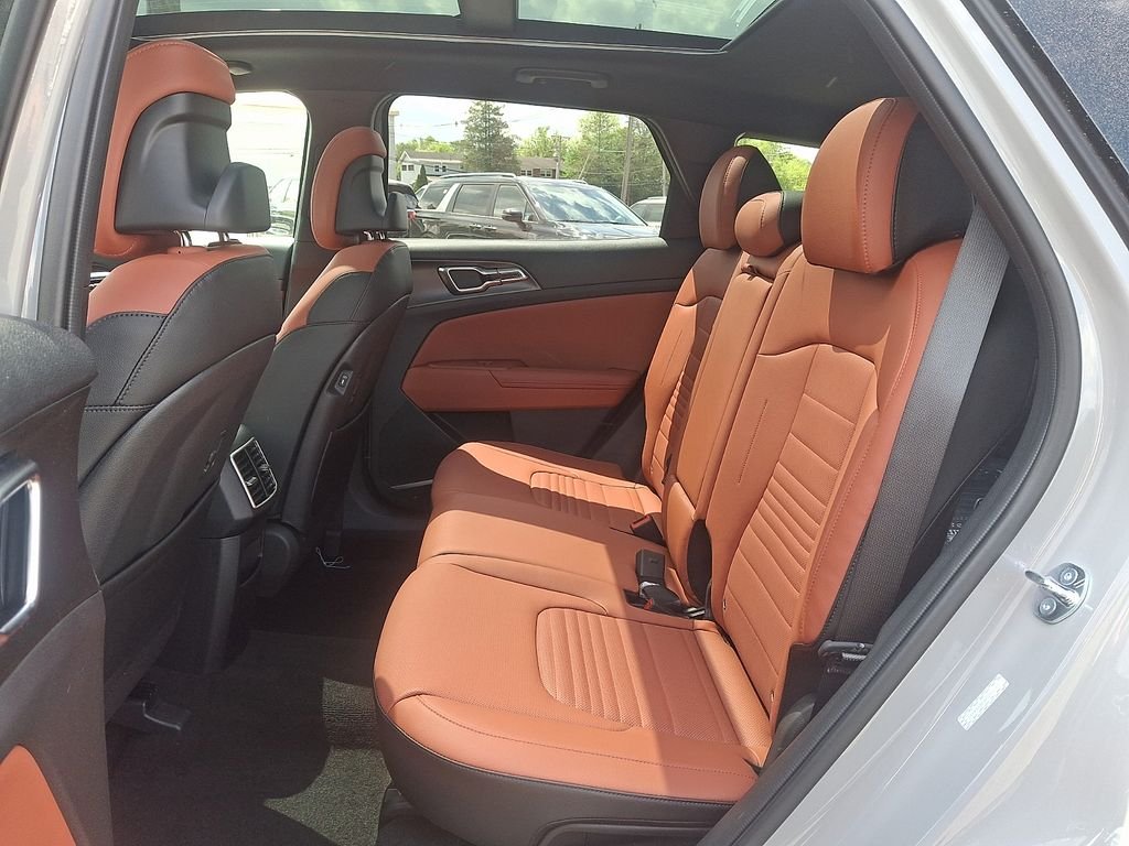New 2026 Wolf Gray Kia SX Prestige image 5