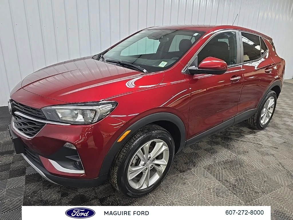 Used 2023 Red Buick Preferred image 10