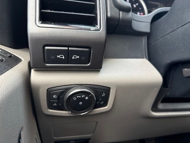 Used 2022 White Ford XLT image 14