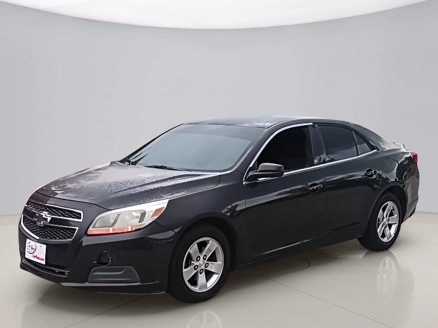 Used 2013 Black Chevrolet LS image 1