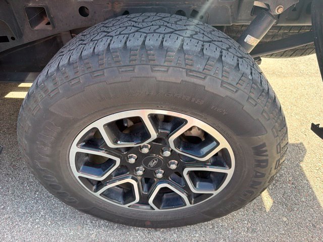 Used 2022 Black Ford XLT image 10