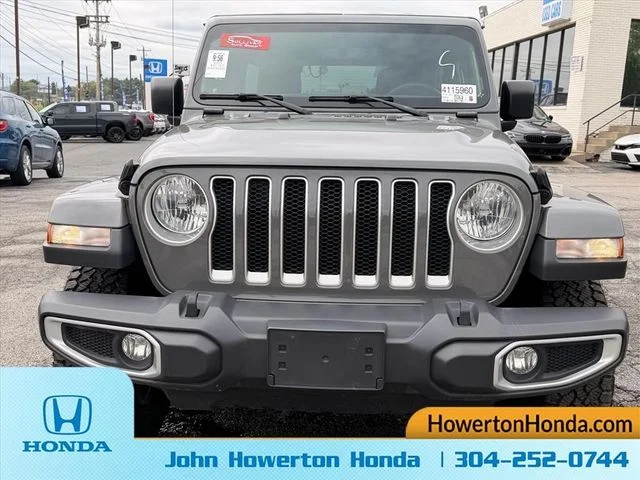 Used 2023 Gray Jeep Sahara image 10