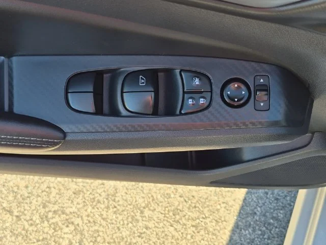Used 2025 Silver Nissan 2.5 SV image 14