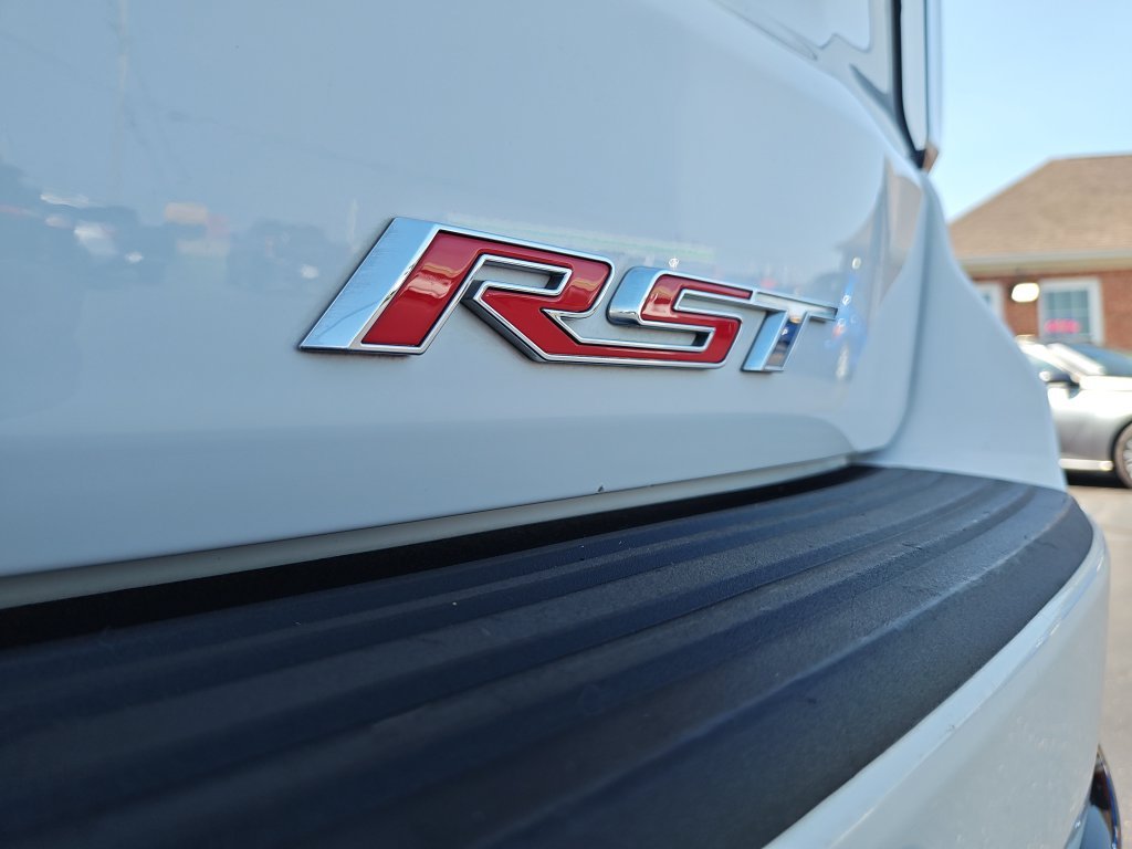 Used 2023 White Chevrolet RST image 27