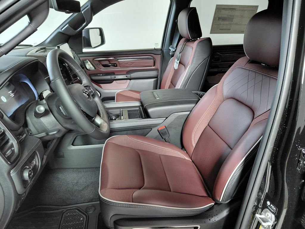 New 2026 Diamond Black Crystal Pearl-Coat Exterior Paint RAM Limited image 11