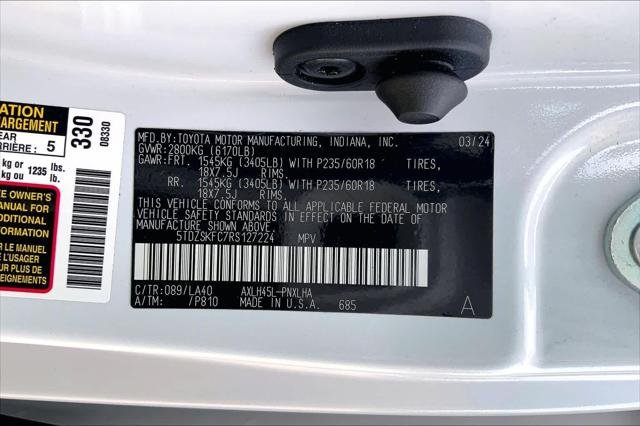 Certified Used 2024 WIND CHILL PEARL Toyota  image 34