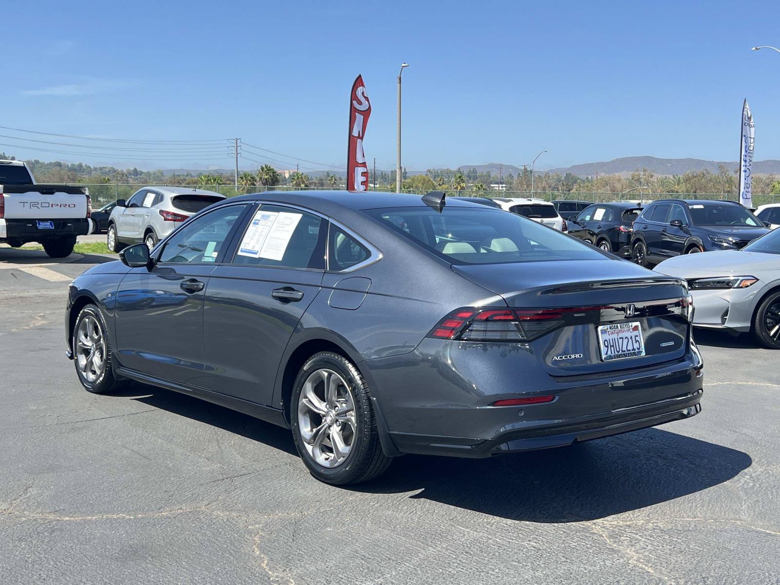 Used 2023 Meteorite Gray Metallic Honda EX-L image 3