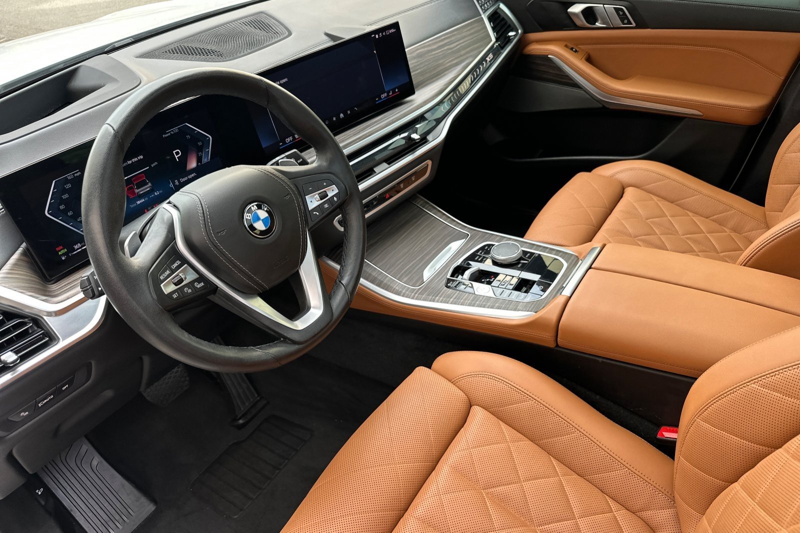 Certified Used 2024 Alpine White BMW xDrive40i image 9