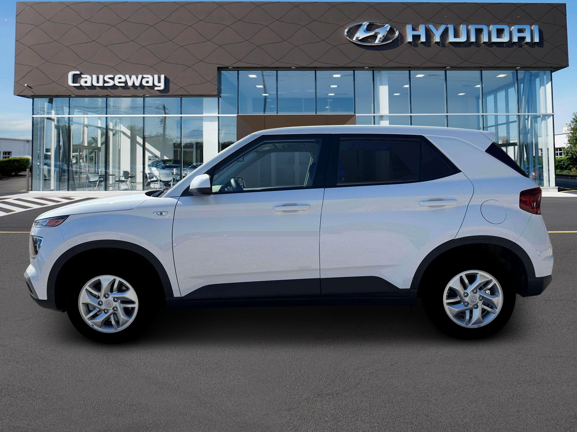 New 2026 White Hyundai SE image 3