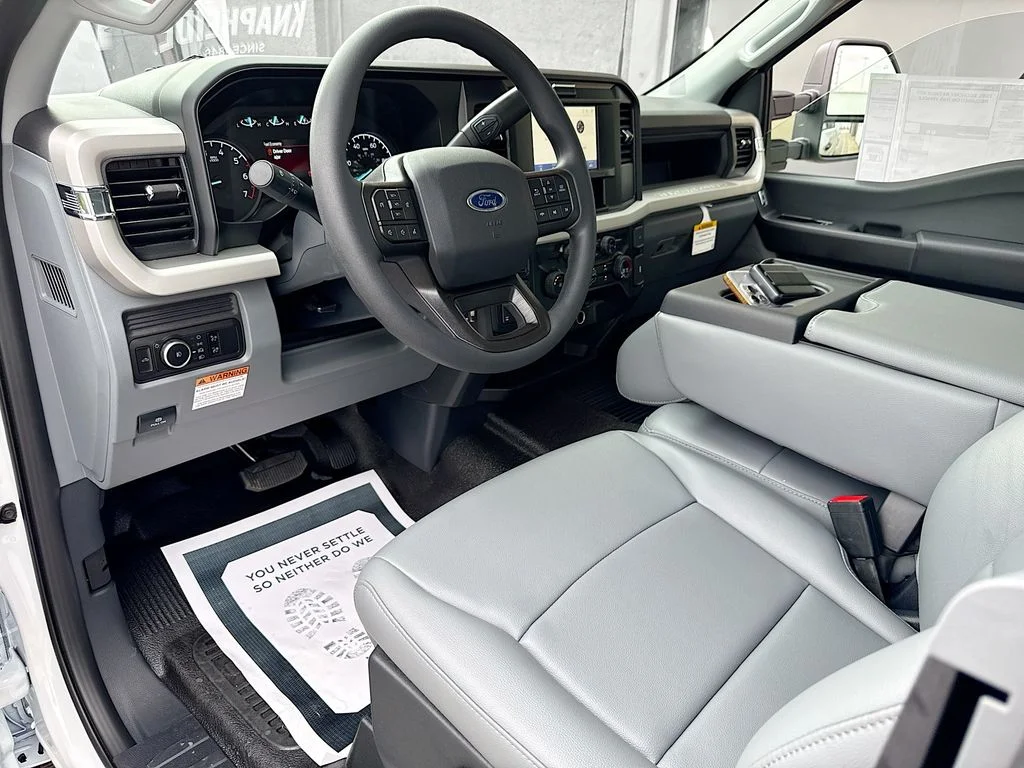 New 2026 Oxford White Ford F-250® XL image 9