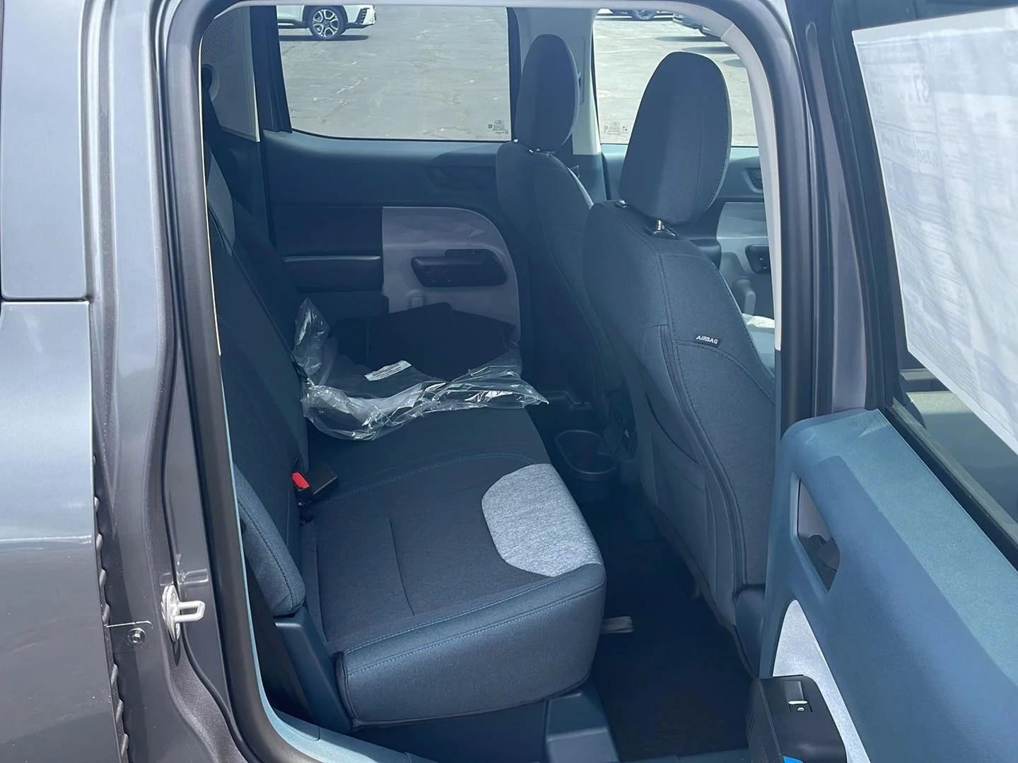 New 2026 Carbonized Gray Metallic Ford XLT image 24