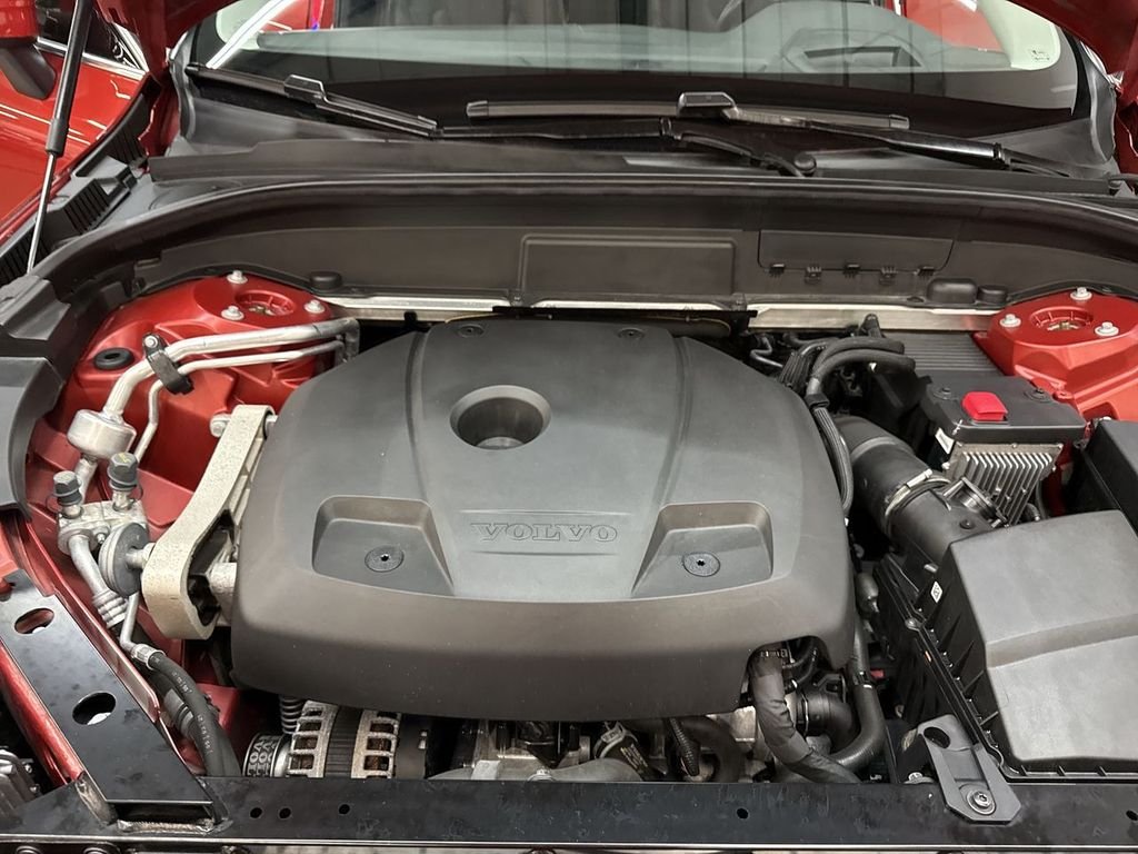 Used 2021 Fusion Red Metallic Volvo T5 Inscription image 22