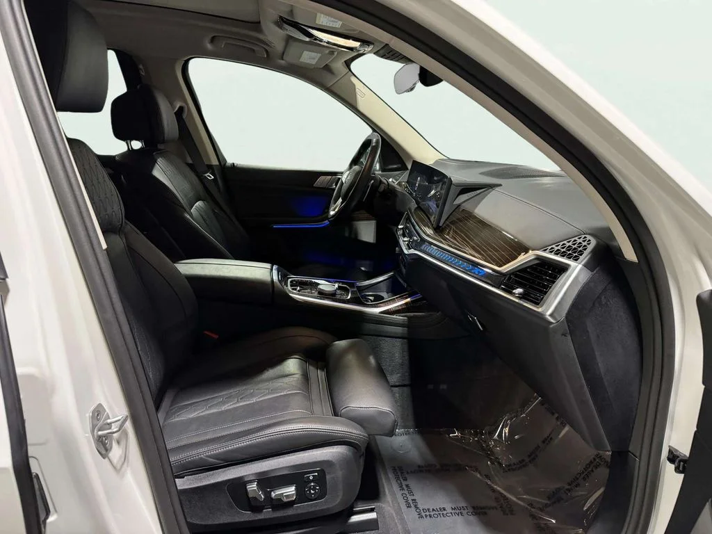 Used 2026 Alpine White BMW xDrive40i image 29