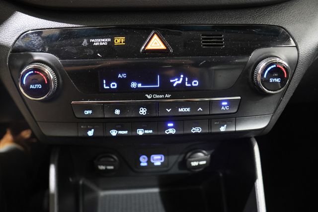 Used 2018 Silver Hyundai SEL Plus image 21