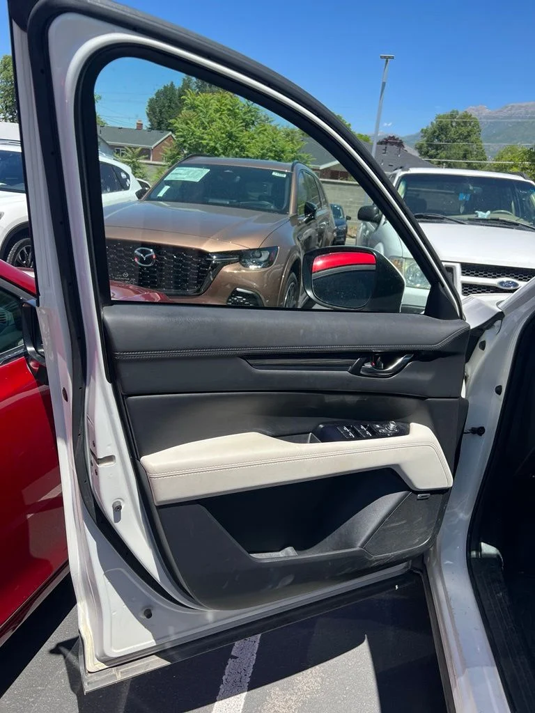 Used 2019 White Mazda Grand Touring Reserve image 31