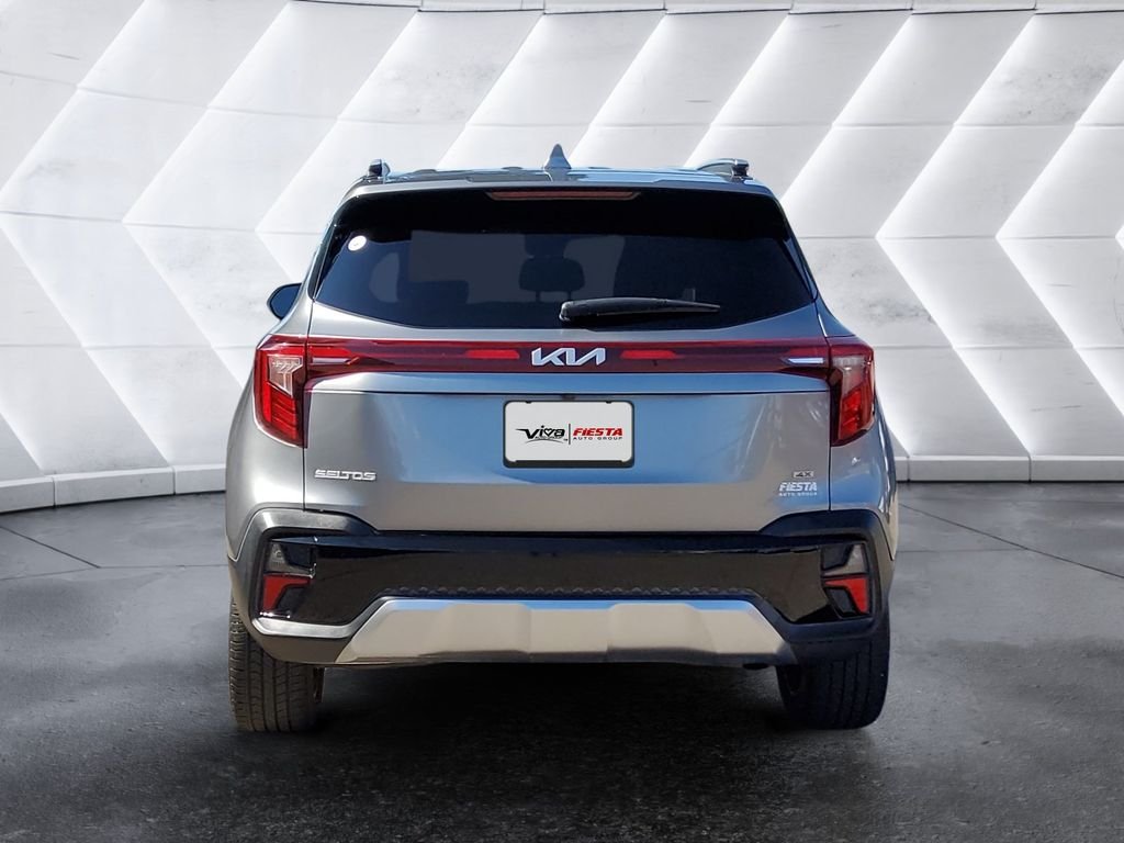 Certified Used 2024 Gray Kia SX image 5