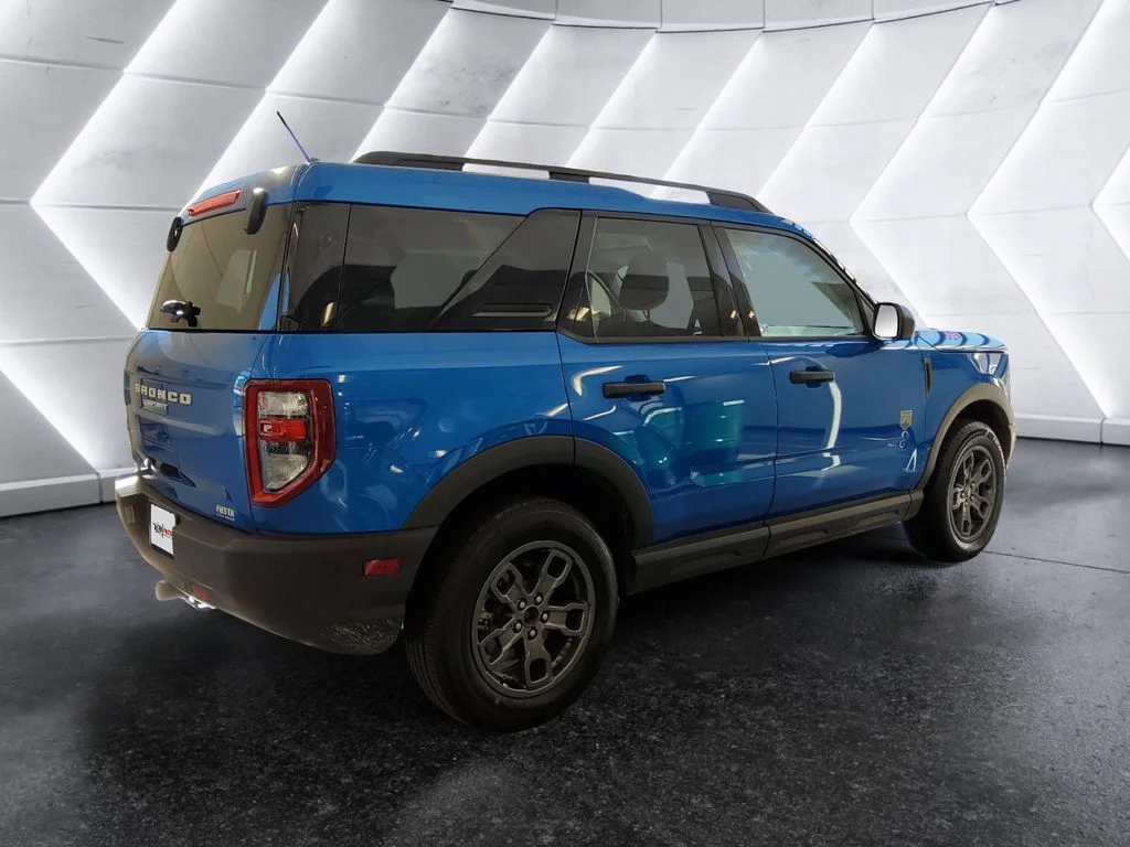 Used 2022 Blue Ford Big Bend image 4