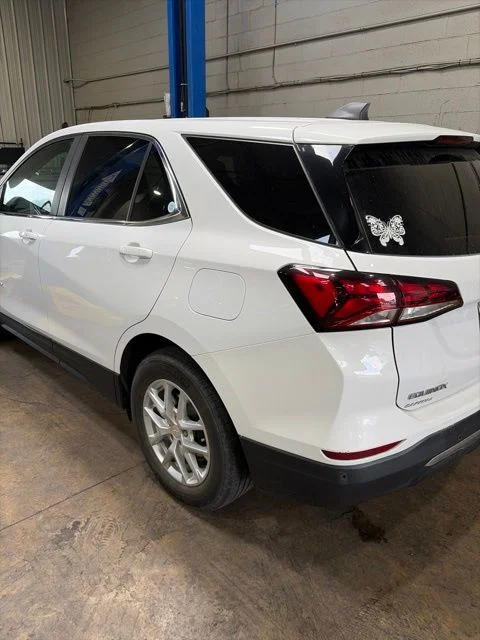 Used 2022 White Chevrolet LT image 11