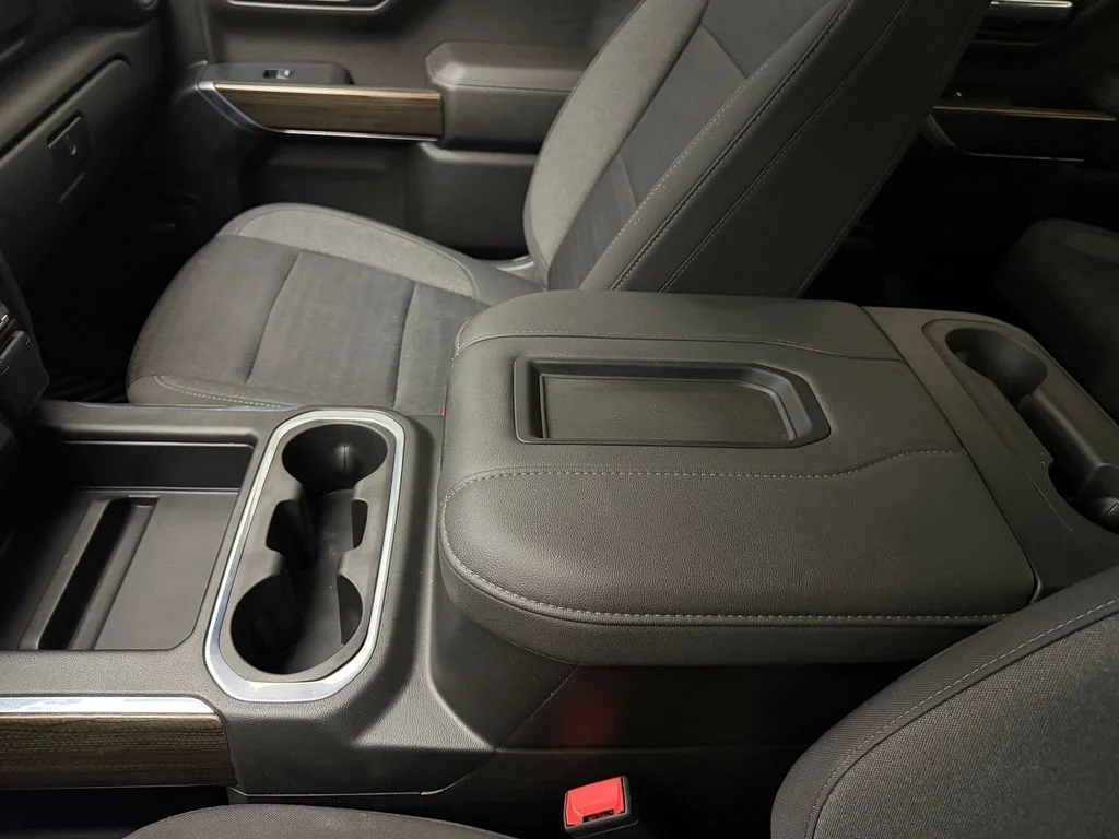 Used 2022 Shadow Gray Metallic Chevrolet RST image 28
