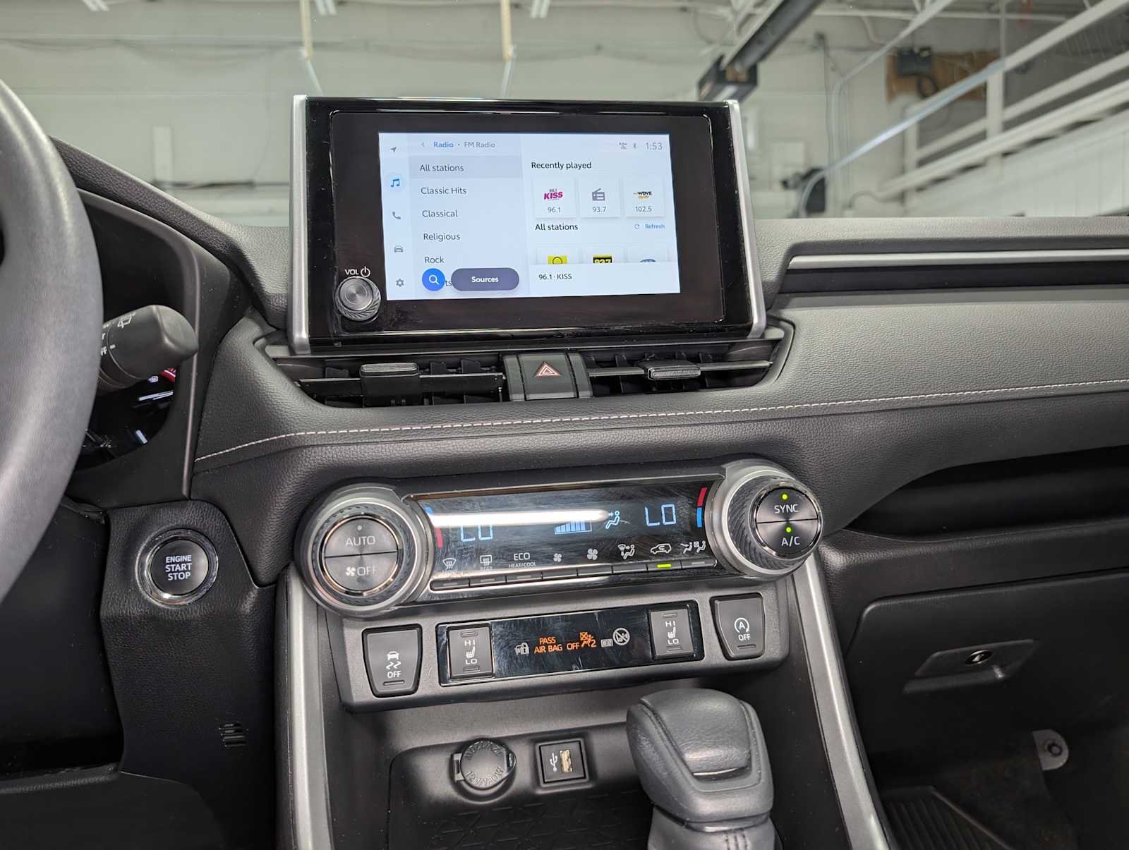 Used 2023 Ice Cap Toyota XLE image 32