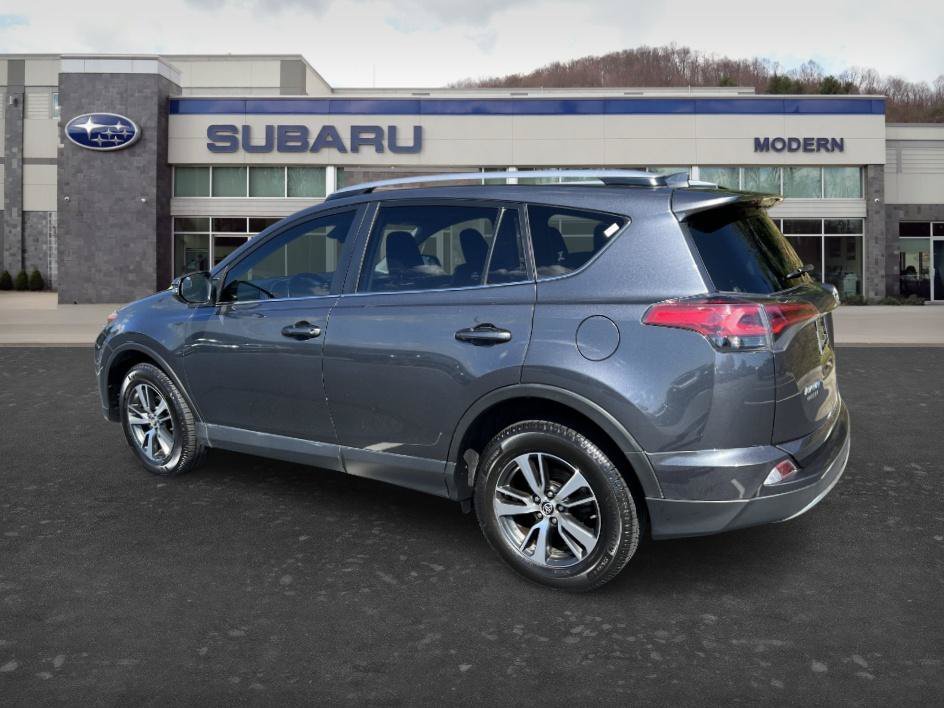 Used 2017 Magnetic Gray Metallic Toyota XLE image 6