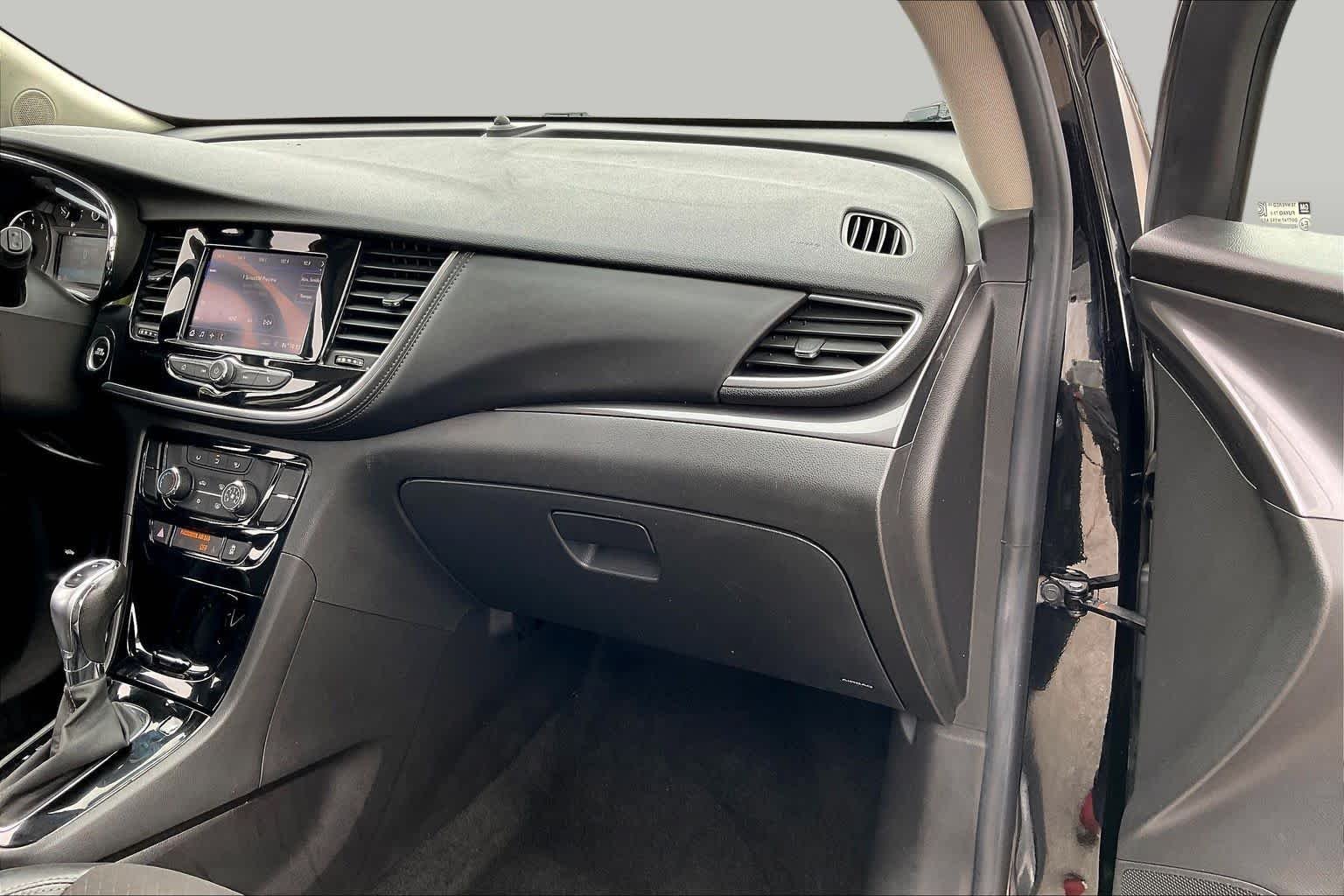 Used 2022 Ebony Twilight Metallic Buick Preferred image 17
